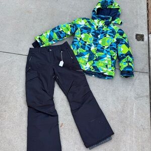 Phibee snowboard jacket & Boulder Gear Snow Pants. 2 piece size Junior 14/16